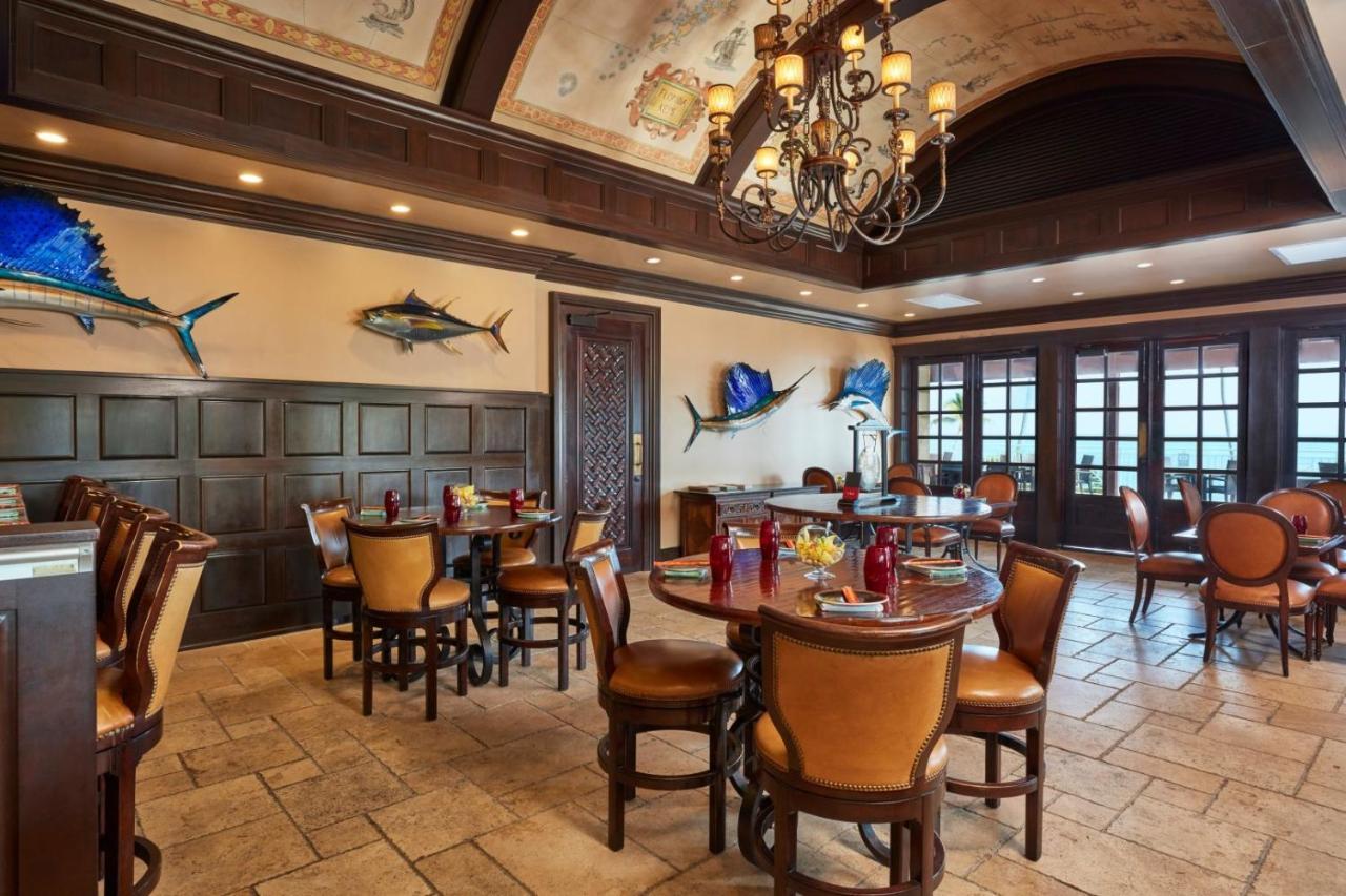 Cheeca Lodge & Spa Islamorada Kültér fotó The interior of the restaurant