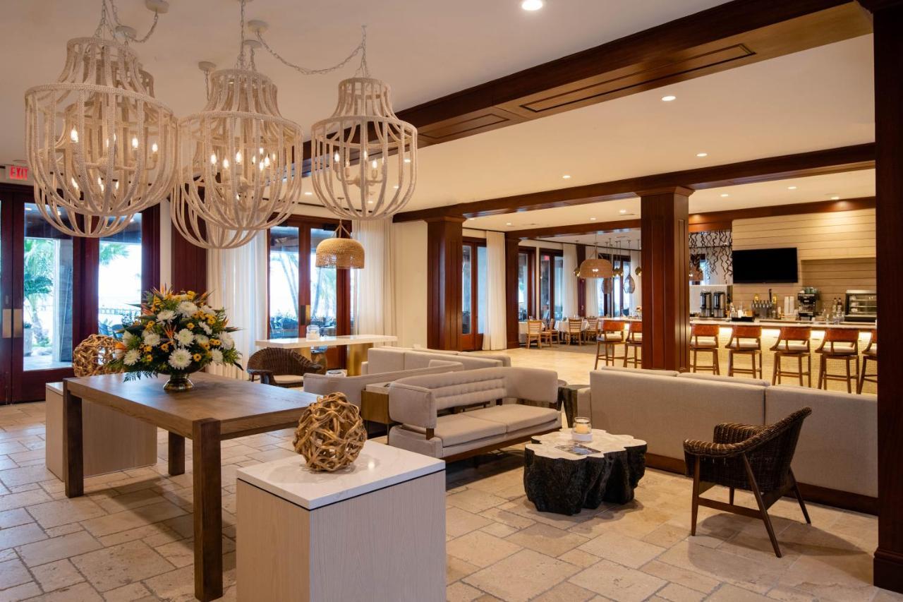 Cheeca Lodge & Spa Islamorada Kültér fotó The lobby at the Four Seasons Resort Maui